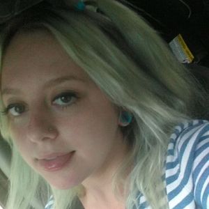 Meet your Posher, Kenzie